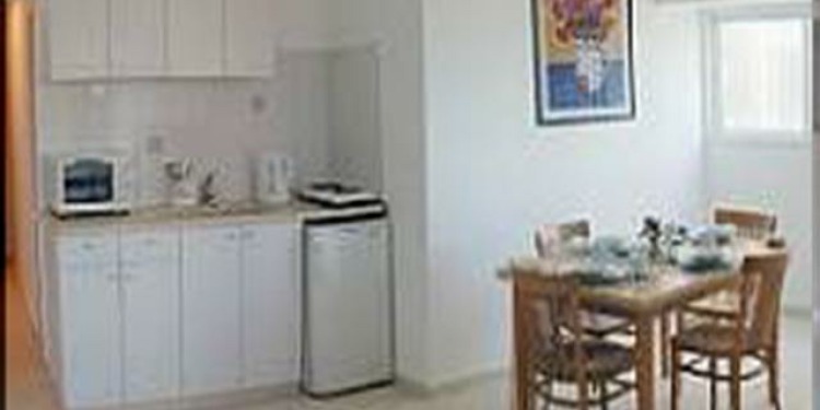 1-bedroom Tel Aviv with kitchen for 3 persons